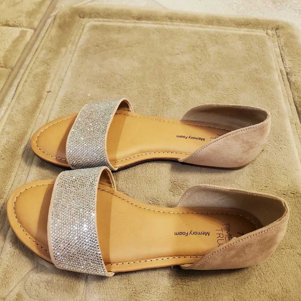 shoes - Picture 11 of 15